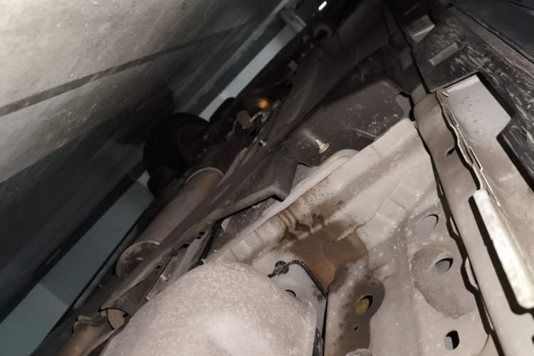 Used Land Rover Discovery Sport 2017 2.0T SE Chassis Rear Left