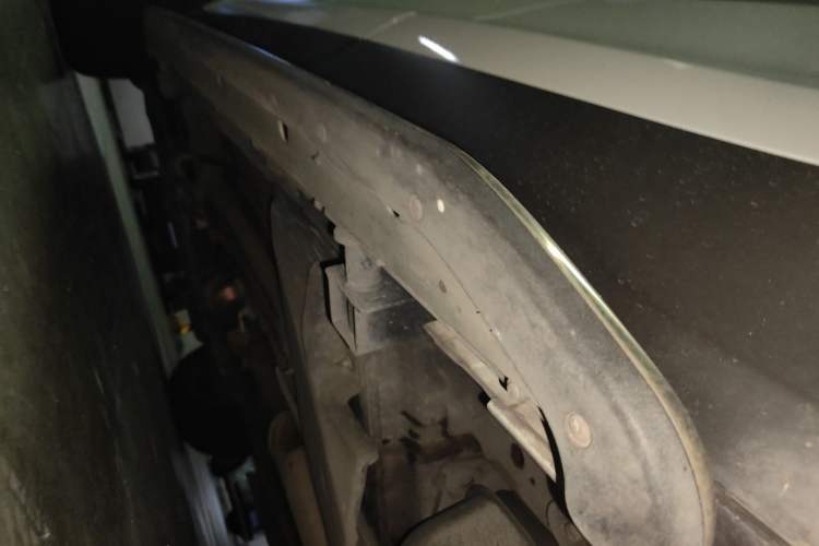 Used Land Rover Discovery Sport 2017 2.0T SE Chassis Rear Left