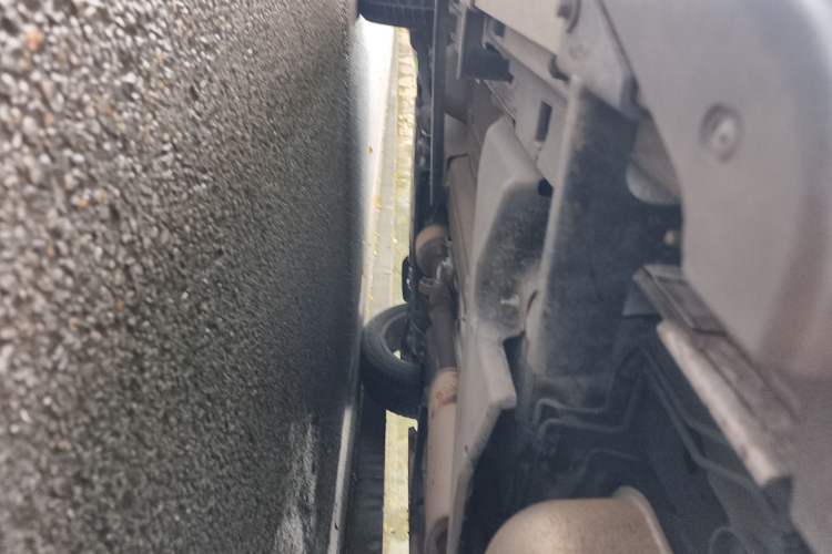 Used Land Rover Discovery Sport 2017 2.0T HSE Chassis Rear Left