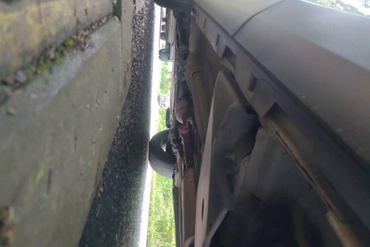 Used Land Rover Discovery Sport 2017 2.0T PURE Chassis Rear Left