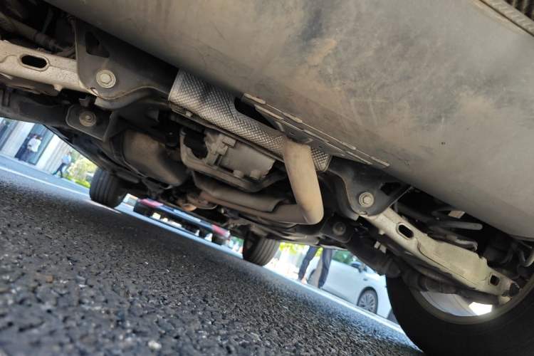 Used Land Rover Discovery Sport 2017 2.0T SE Chassis Rear