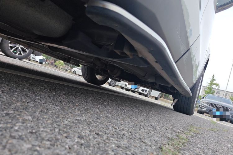 Used Land Rover Discovery Sport 2017 2.0T SE Chassis Rear Right