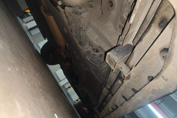 Used Land Rover Discovery Sport 2017 2.0T SE Chassis Rear Right