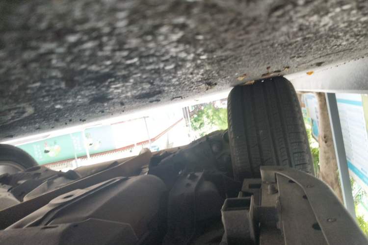 Used Land Rover Discovery Sport 2017 2.0T SE Chassis Rear Right
