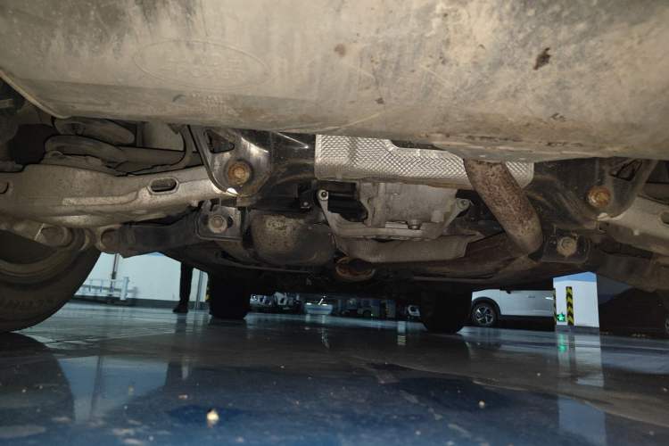 Used Land Rover Discovery Sport 2017 2.0T SE Chassis Rear
