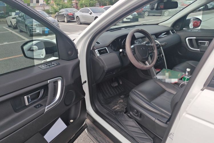 Used Land Rover Discovery Sport 2017 2.0T SE Driver Seat