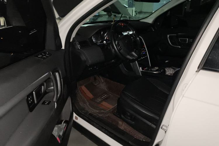 Used Land Rover Discovery Sport 2017 2.0T Cool Black Limited Edition Driver Seat