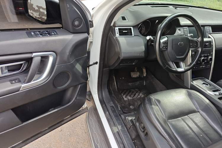 Used Land Rover Discovery Sport 2017 2.0T HSE Driver Seat