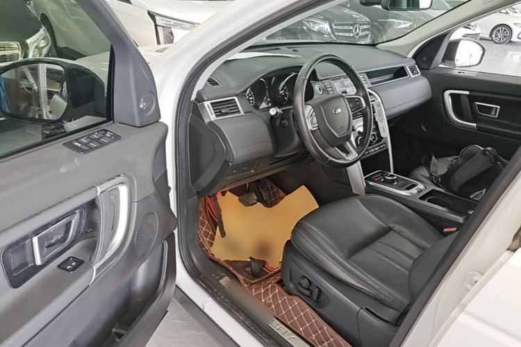 Used Land Rover Discovery Sport 2017 2.0T SE Driver Seat