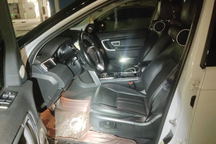 Used Land Rover Discovery Sport 2017 2.0T SE Driver Seat