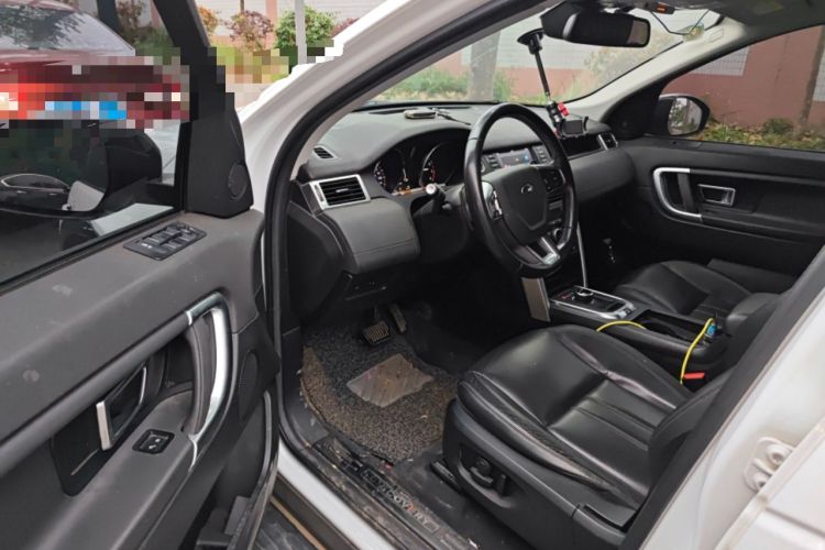 Used Land Rover Discovery Sport 2017 2.0T SE Driver Seat