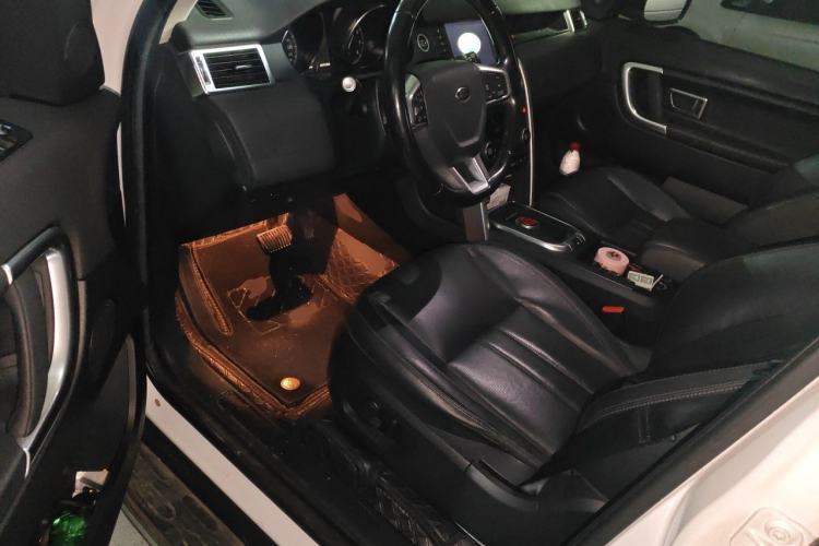 Used Land Rover Discovery Sport 2017 2.0T SE Driver Seat