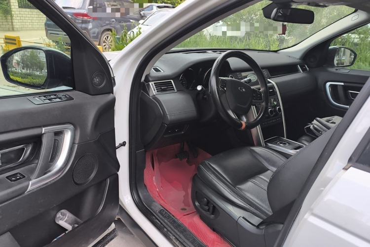 Used Land Rover Discovery Sport 2017 2.0T SE Driver Seat