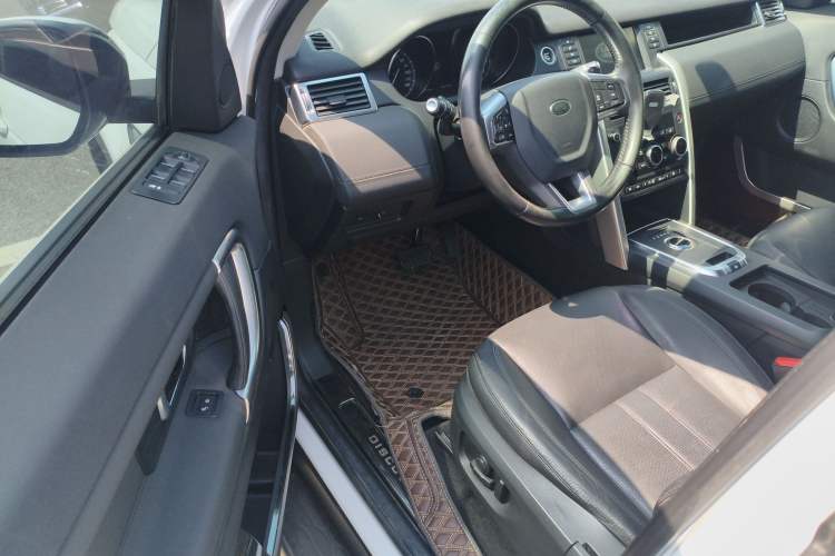 Used Land Rover Discovery Sport 2017 2.0T HSE Driver Seat