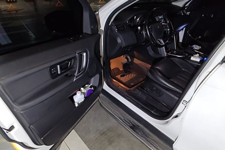 Used Land Rover Discovery Sport 2017 2.0T HSE Driver Seat