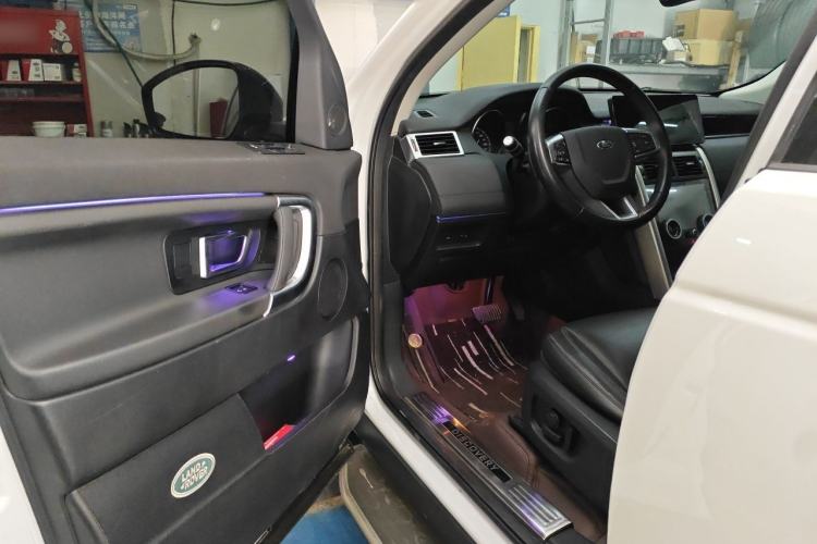 Used Land Rover Discovery Sport 2017 2.0T SE Driver Seat