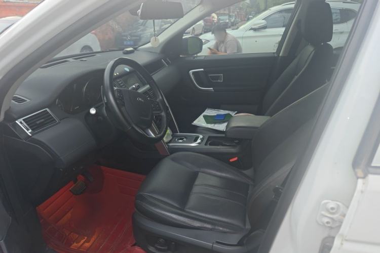 Used Land Rover Discovery Sport 2017 2.0T SE Driver Seat