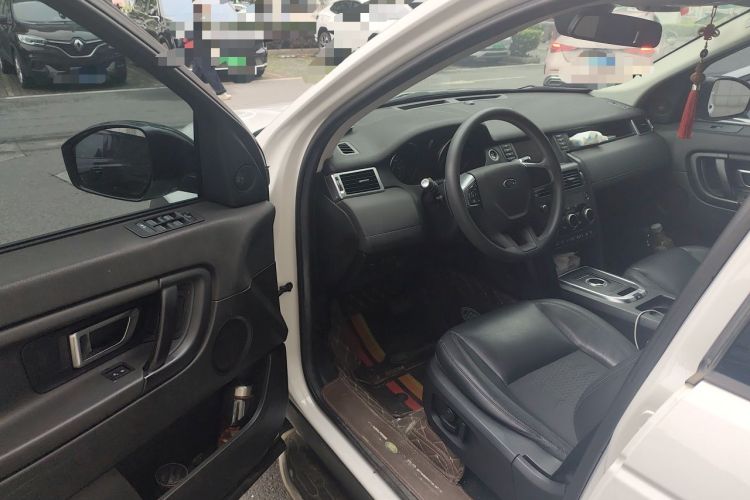 Used Land Rover Discovery Sport 2017 2.0T PURE Driver Seat