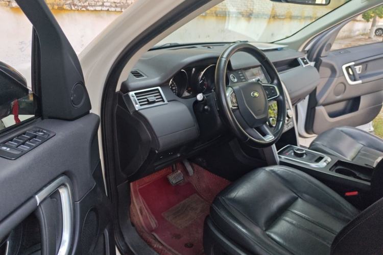Used Land Rover Discovery Sport 2017 2.0T SE Driver Seat