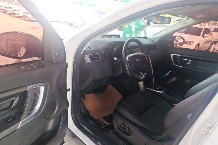Used Land Rover Discovery Sport 2017 2.0T SE Driver Seat