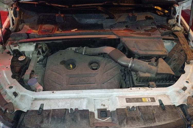 Used Land Rover Discovery Sport 2017 2.0T PURE Engine Bay