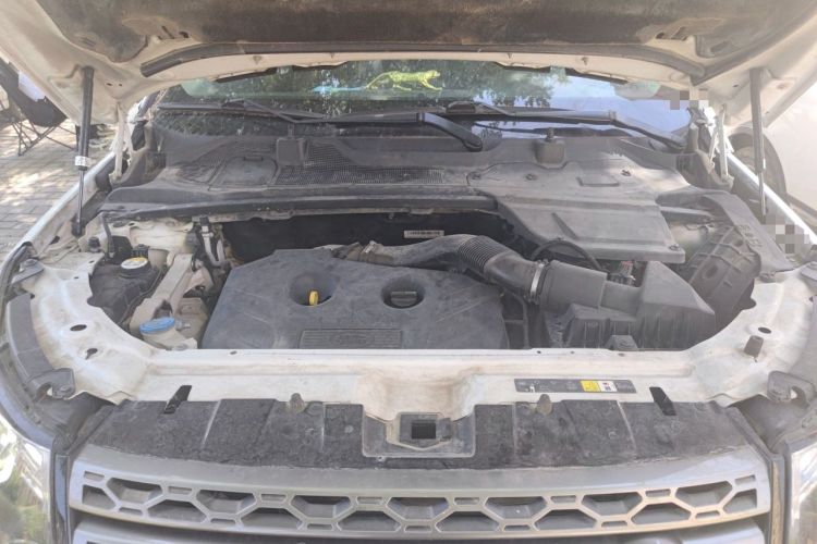 Used Land Rover Discovery Sport 2017 2.0T SE Engine Bay