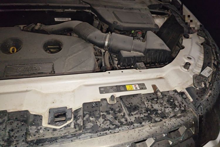 Used Land Rover Discovery Sport 2017 2.0T SE Engine Bay Left