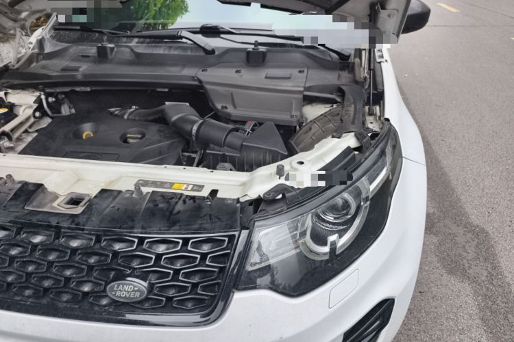 Used Land Rover Discovery Sport 2017 2.0T HSE Engine Bay Left