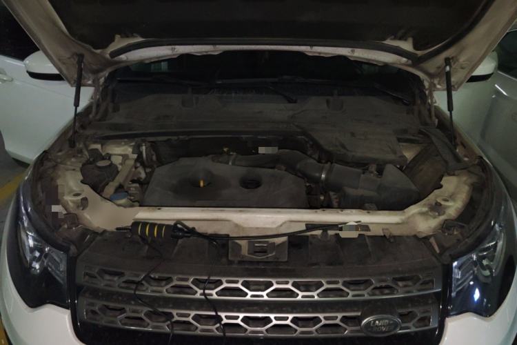 Used Land Rover Discovery Sport 2017 2.0T SE Engine Bay