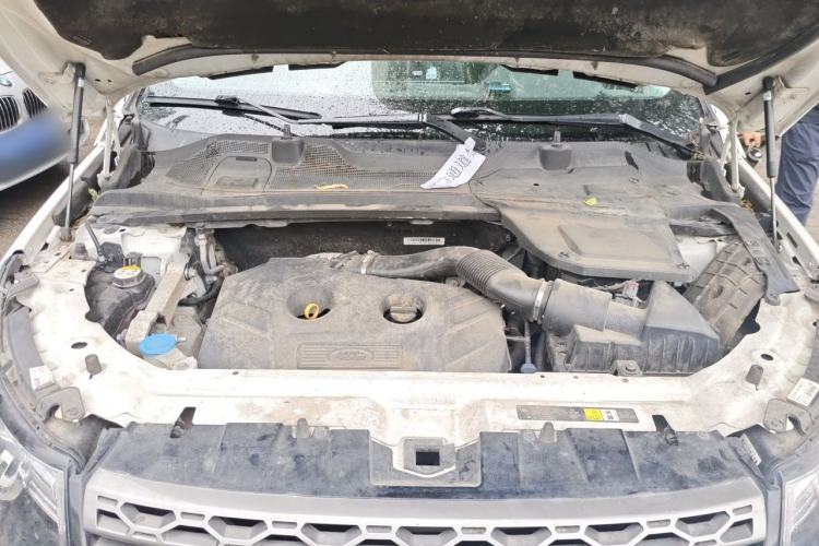 Used Land Rover Discovery Sport 2017 2.0T SE Engine Bay