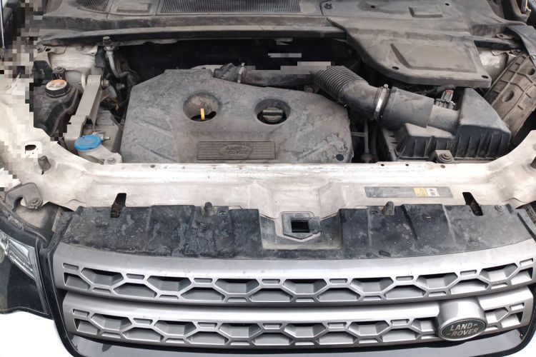 Used Land Rover Discovery Sport 2017 2.0T SE Engine Bay