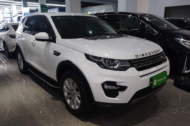Used Land Rover Discovery Sport 2017 2.0T SE Exterior 1