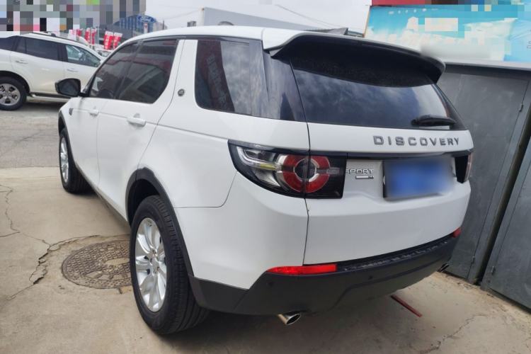 Used Land Rover Discovery Sport 2017 2.0T PURE Exterior 2