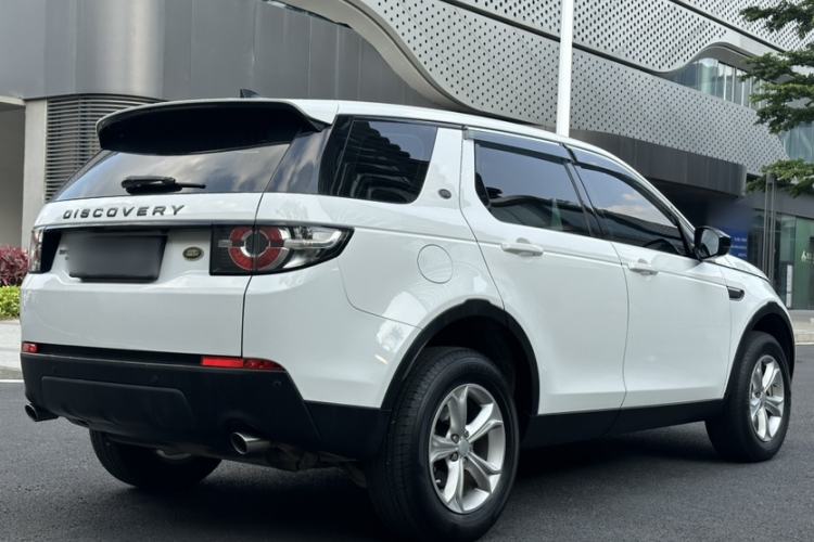 Used Land Rover Discovery Sport 2017 2.0T PURE Exterior 8