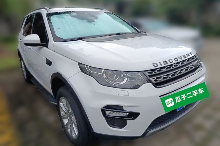Used Land Rover Discovery Sport 2017 2.0T SE Front Right 45 Deg