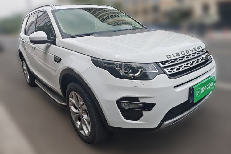 Used Land Rover Discovery Sport 2017 2.0T HSE Front Right 45 Deg
