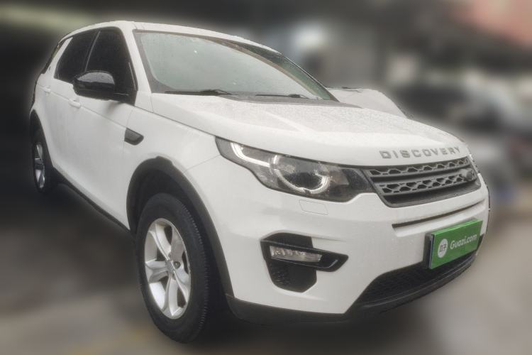 Used Land Rover Discovery Sport 2017 2.0T PURE Front Right 45 Deg