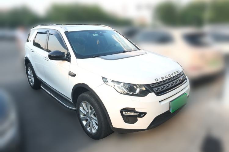 Used Land Rover Discovery Sport 2017 2.0T SE Front Right 45 Deg