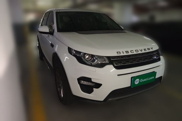 Used Land Rover Discovery Sport 2017 2.0T SE Front Right 45 Deg