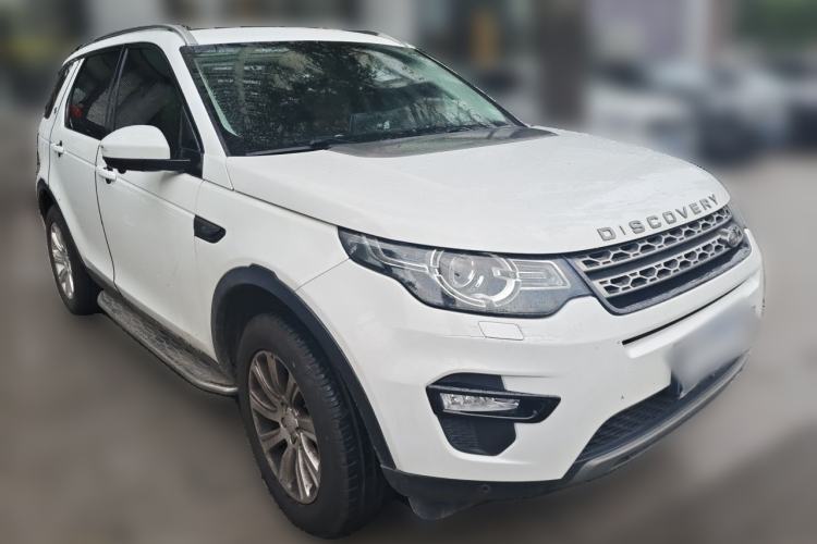 Used Land Rover Discovery Sport 2017 2.0T SE Front Right 45 Deg