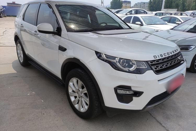 Used Land Rover Discovery Sport 2017 2.0T SE Front Right 45 Deg