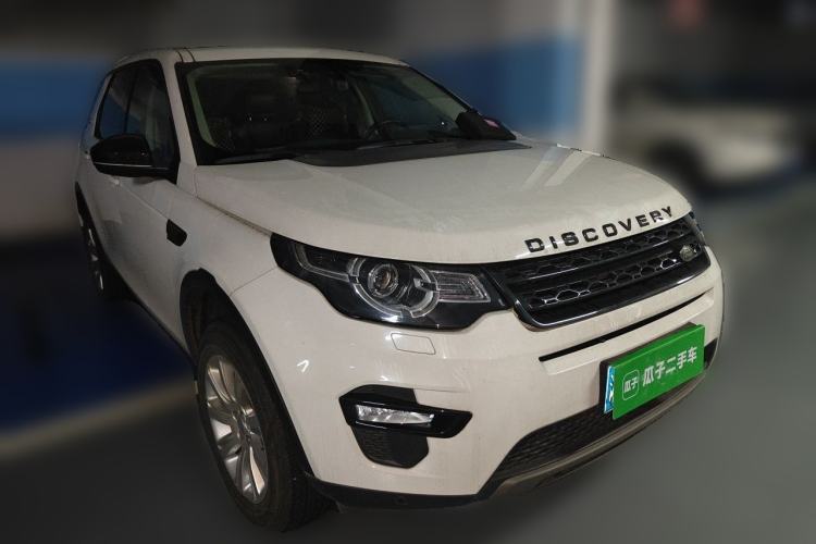 Used Land Rover Discovery Sport 2017 2.0T SE Front Right 45 Deg