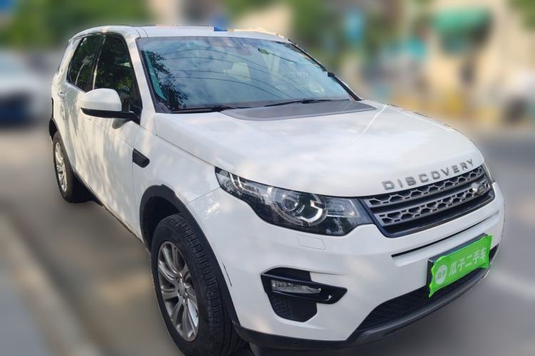 Used Land Rover Discovery Sport 2017 2.0T SE Front Right 45 Deg