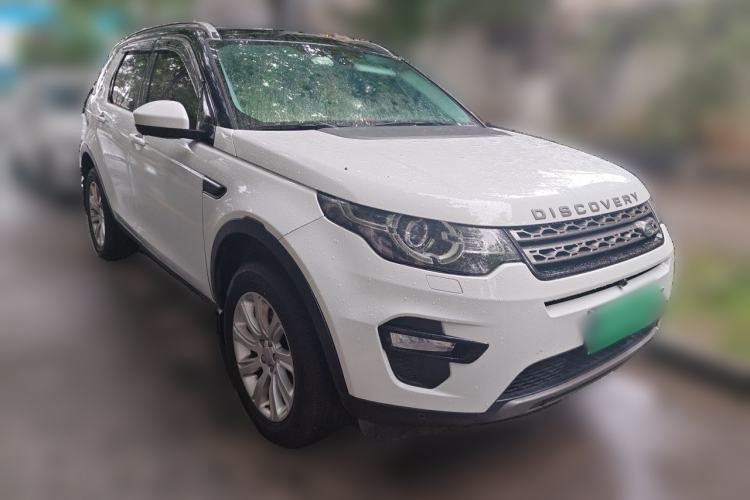 Used Land Rover Discovery Sport 2017 2.0T SE Front Right 45 Deg