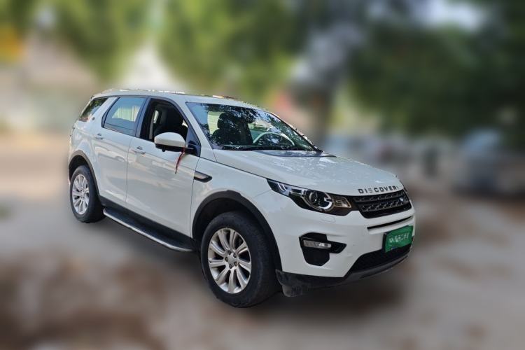 Used Land Rover Discovery Sport 2017 2.0T SE Front Right 45 Deg