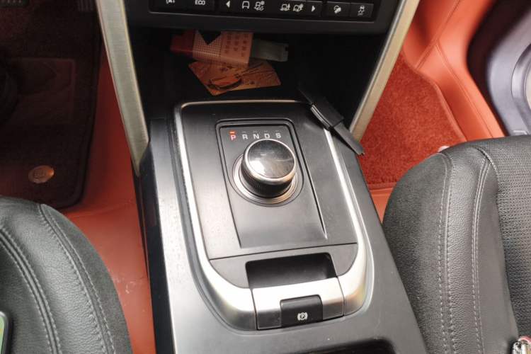 Used Land Rover Discovery Sport 2017 2.0T HSE LUXURY Gear Lever