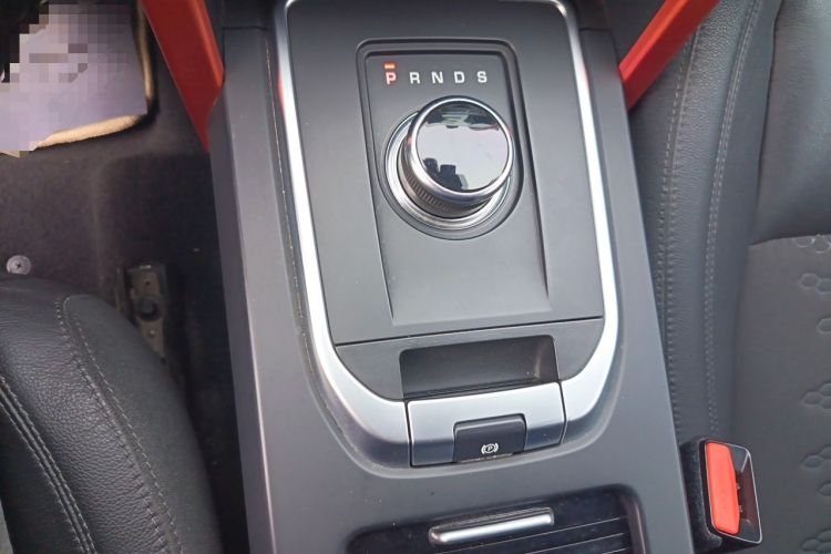 Used Land Rover Discovery Sport 2017 2.0T SE Gear Lever