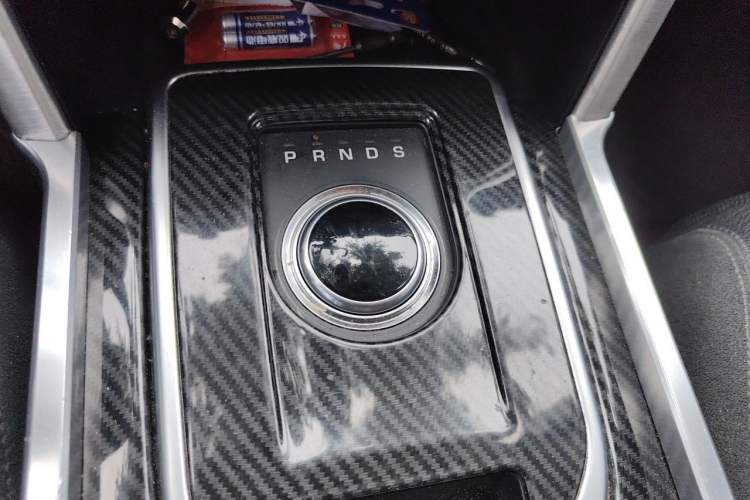Used Land Rover Discovery Sport 2017 2.0T HSE Gear Lever