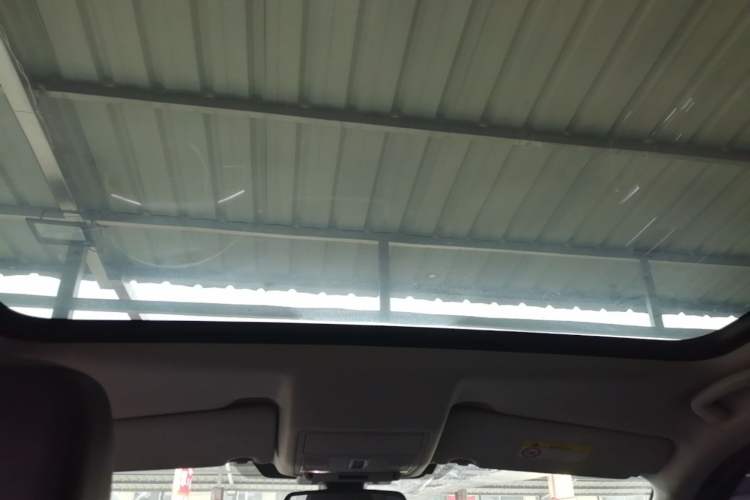 Used Land Rover Discovery Sport 2017 2.0T SE Headliner