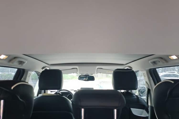 Used Land Rover Discovery Sport 2017 2.0T SE Headliner